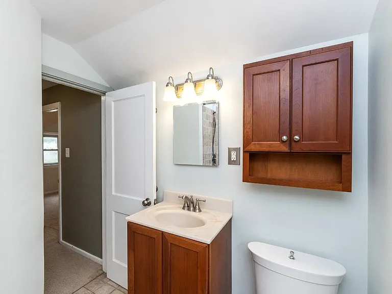 6814 Duke Dr — Photo 22