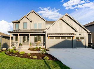 11558 S Zarda Dr, Olathe, KS 66061