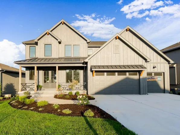 11558 S Zarda Dr, Olathe, KS 66061