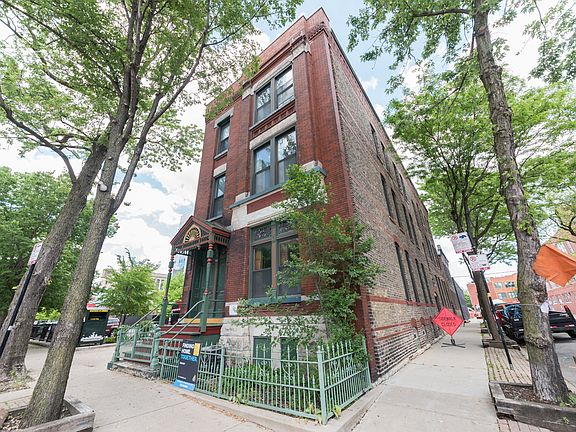 2nd image of 1101 N Marshfield Ave APT 2F