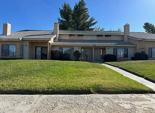1828 E Avenue J9 #B Photo 1