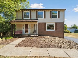 129 Kings Dr, Monaca, PA