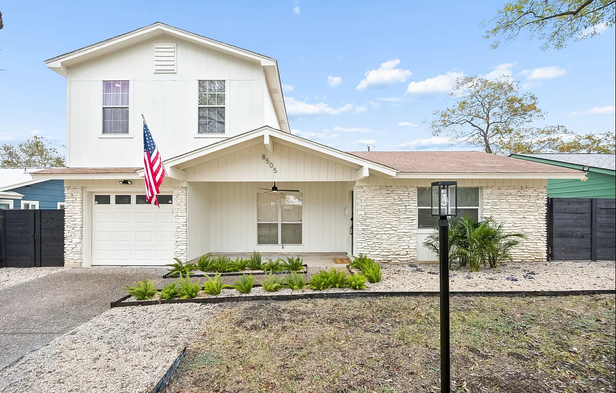 Building Photo - 8505 Spearman Dr