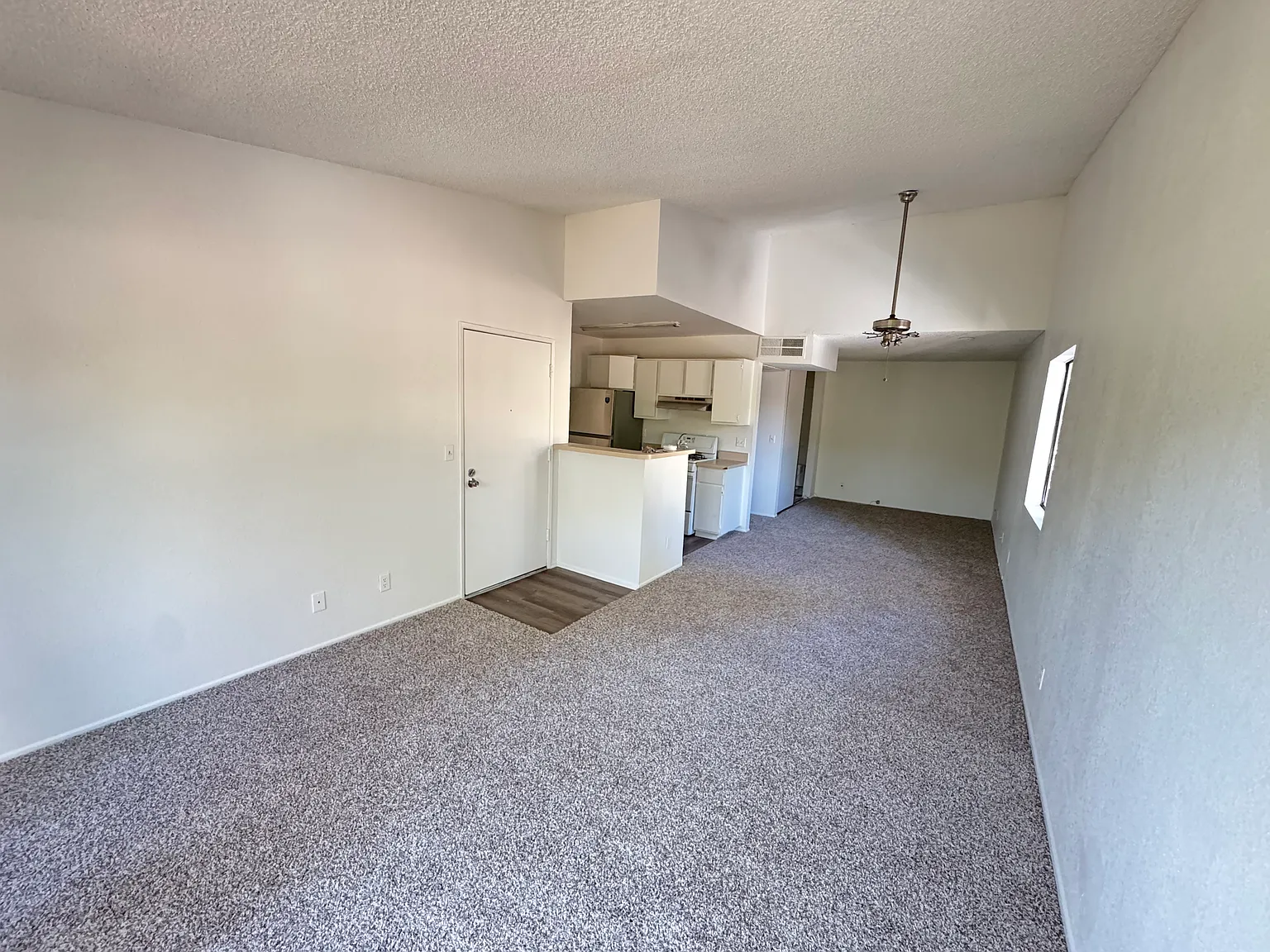 Studio, 600 sqft, $1,550 — Photo 4