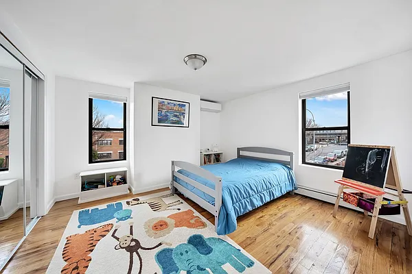 Sold by Compass | media 10