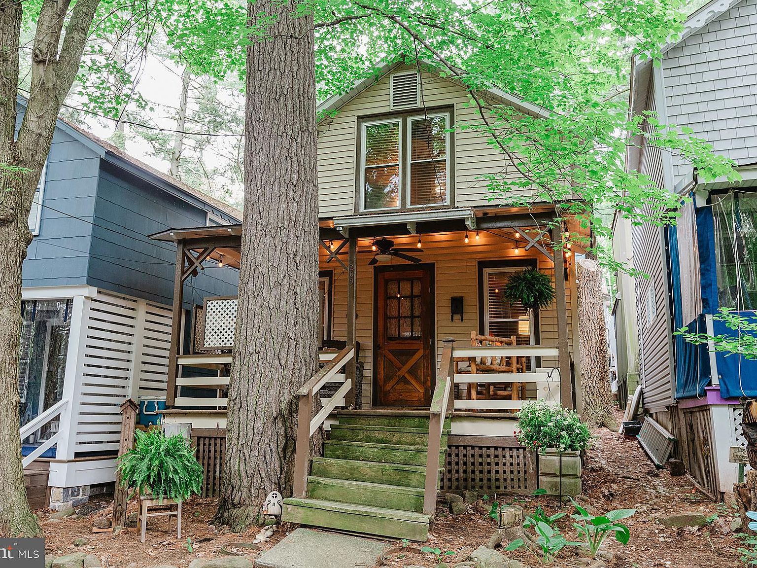 209 7th St, Mount Gretna, PA 17064 Zillow