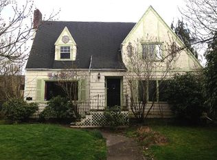 706 SE Peacock Ln, Portland, OR 97214