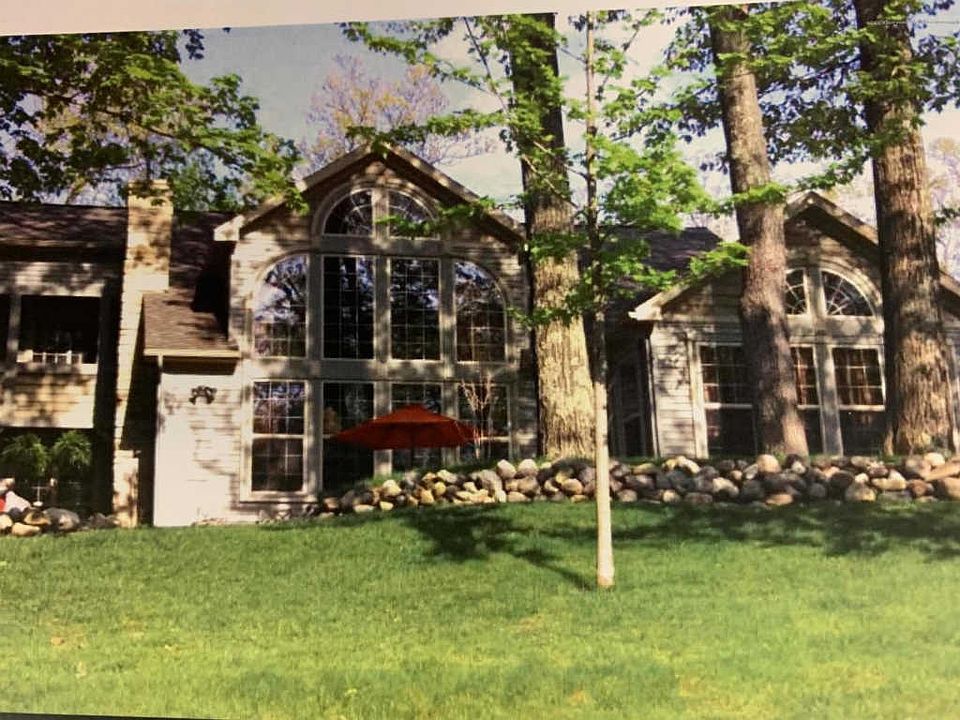 1st image of 9559 Saint Ives Dr