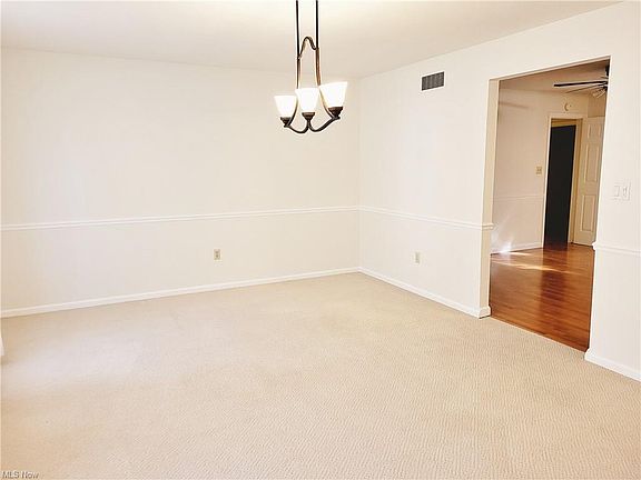 5th image of 103 Wedgewood Dr