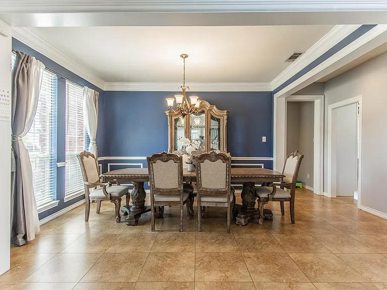 4129 Staten Island Dr — Photo 23