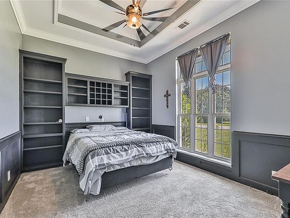 4th image of 2792 W Northbrook