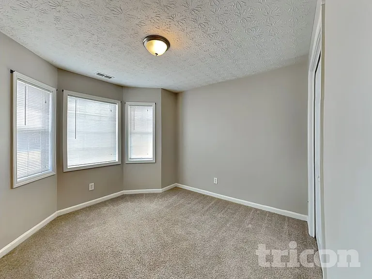 235 Red Maple Dr — Photo 13