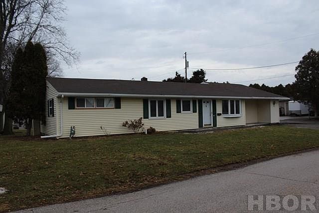 1st image of 512 Parkview Dr