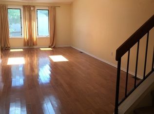 2 Olive Ct, Flemington, NJ 08822