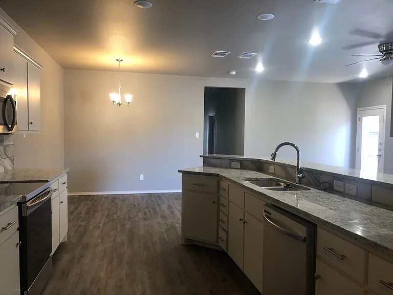 1111 Preston Trl — Photo 9