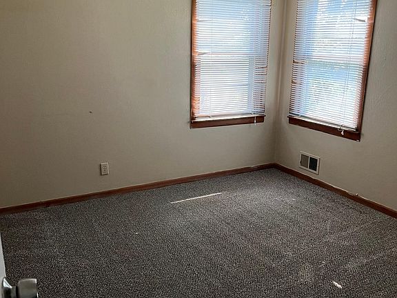 5th image of 1012 Mary Kay Ln