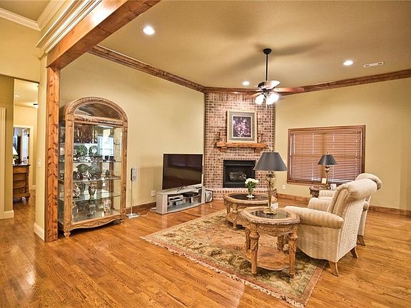 4th image of 6203 W Sage Dr
