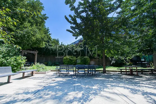 Rented by Brick&Mortar | media 55