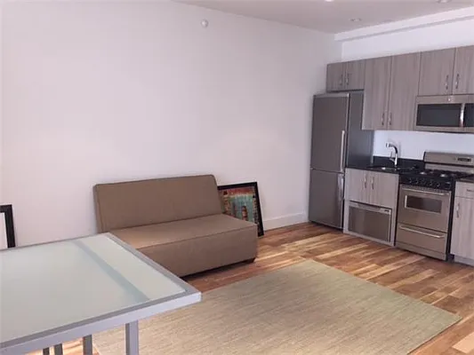 Rented by Platinum Properties | media 8