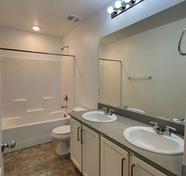 3807 E Summit Ave — Photo 45