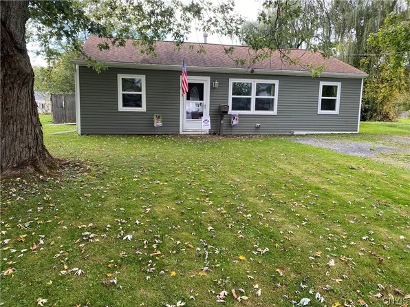 19 Amherst Rd, Waterloo, NY 13165