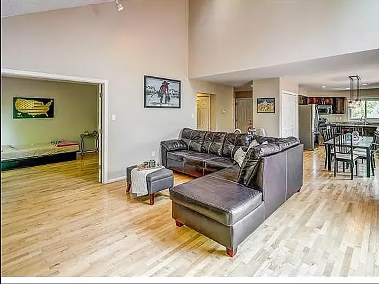 1706 Sheldrake Ct — Photo 4