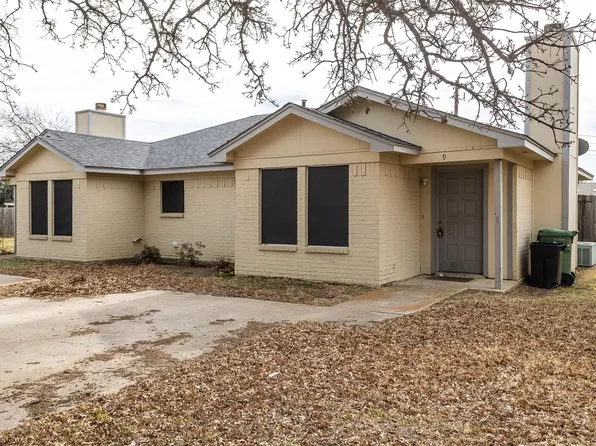 9 Foster Ct, Mansfield, TX 76063