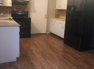2432 Farmstead St, Wichita, KS 67220