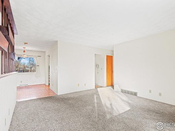 4th image of 203 N 40th Ave