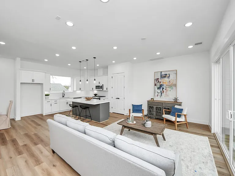 1216 English St — Photo 18
