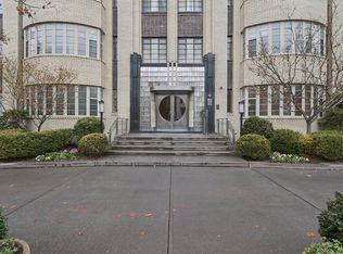 Hightowers, Washington, DC 20036