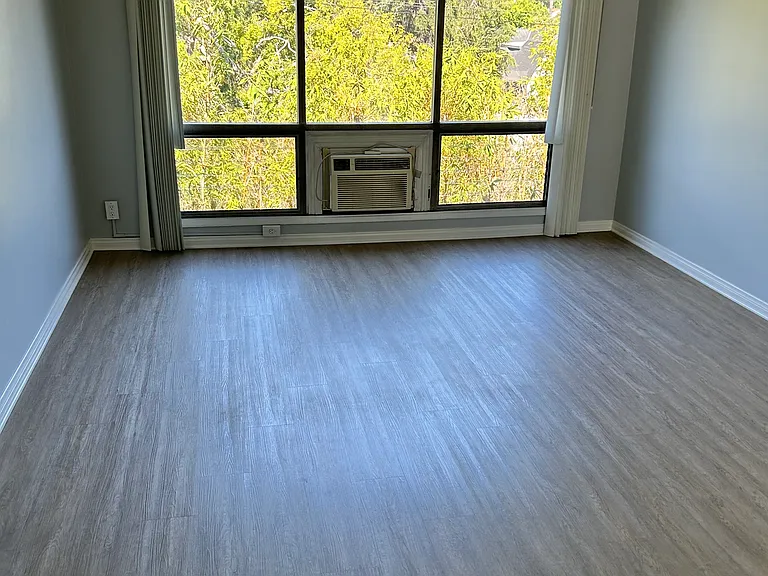 Rossmore Apartments — Photo 6