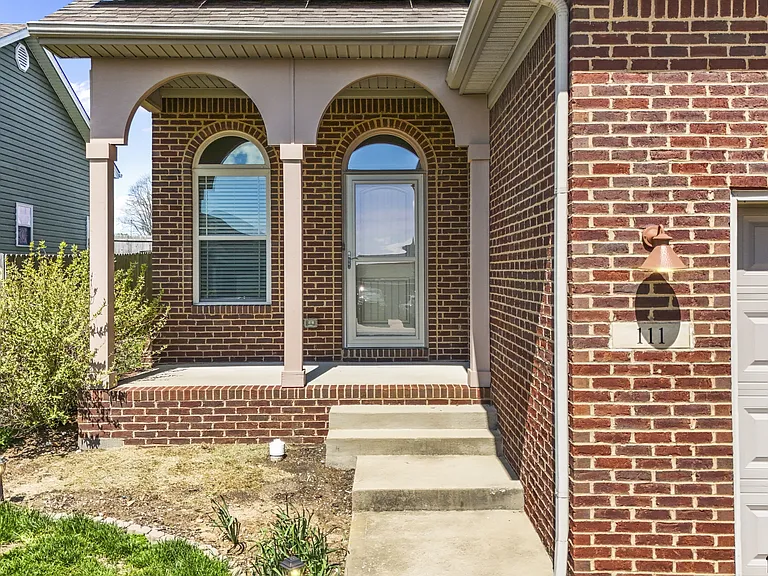 111 High Hope Ln — Photo 3