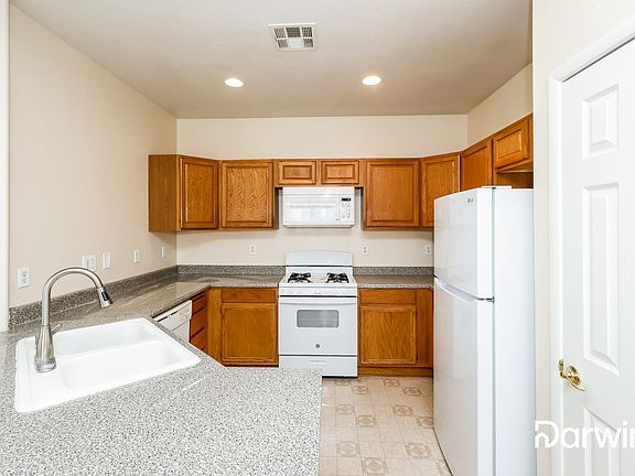 2nd image of 5727 Bear Springs St