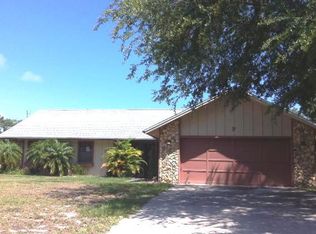 7 Charleston Sq, Ormond Beach, FL 32174
