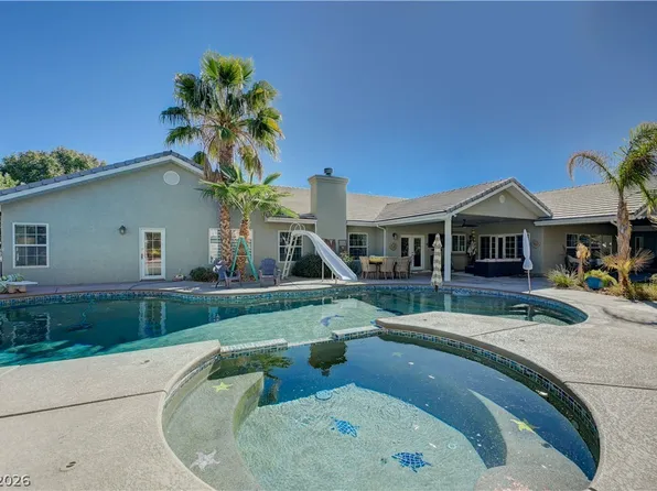3746 Mahalo Cir, Logandale, NV 89021