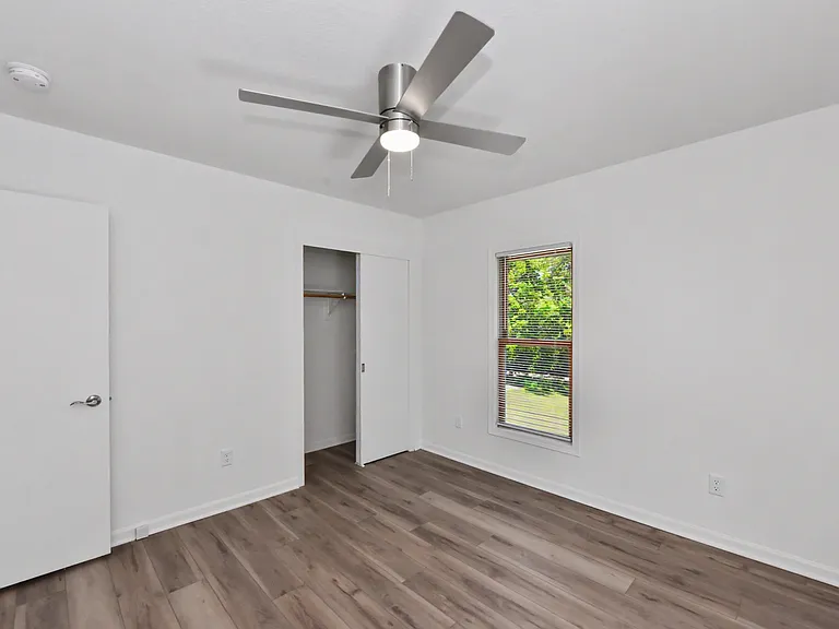 W330N4339 Lakeland Dr #B — Photo 22
