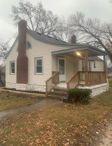 1st image of 1327 E 75th St