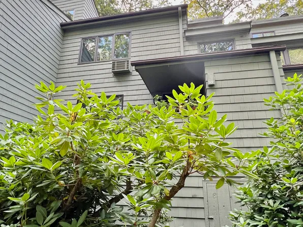 389 Trailsend Drive, Torrington, CT 06790