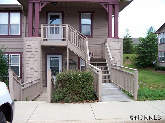 1st image of 405 Deermouse Way