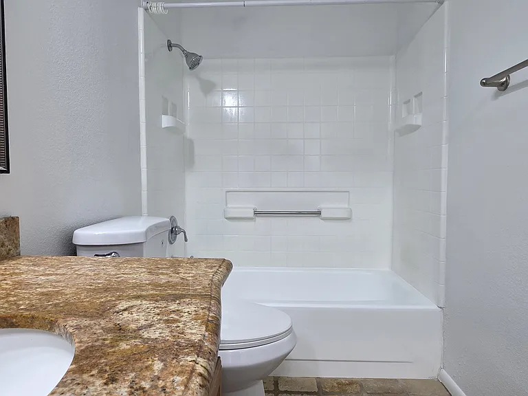 508 Woodside Oaks #3 — Photo 13