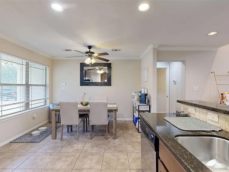 454 Chimney Hill Dr — Photo 9