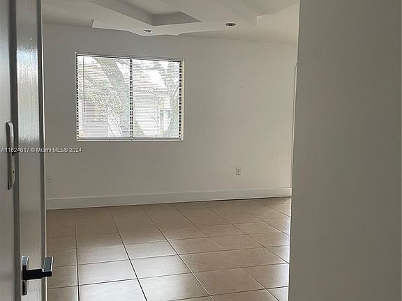 4th image of 3219 Coral Lake Dr #3219