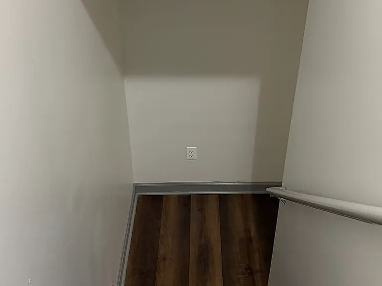 6017 Riverside Run Ct — Photo 29