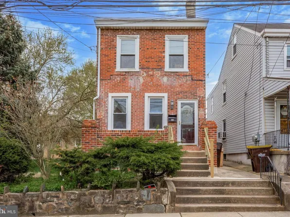 823 Coates St, Bridgeport, PA 19405