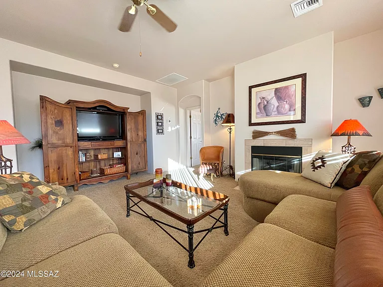2442 W Tom Watson Dr — Photo 11