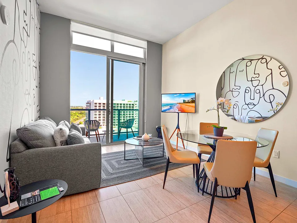 3900 Biscayne Boulevard Way #12-ID1032205P