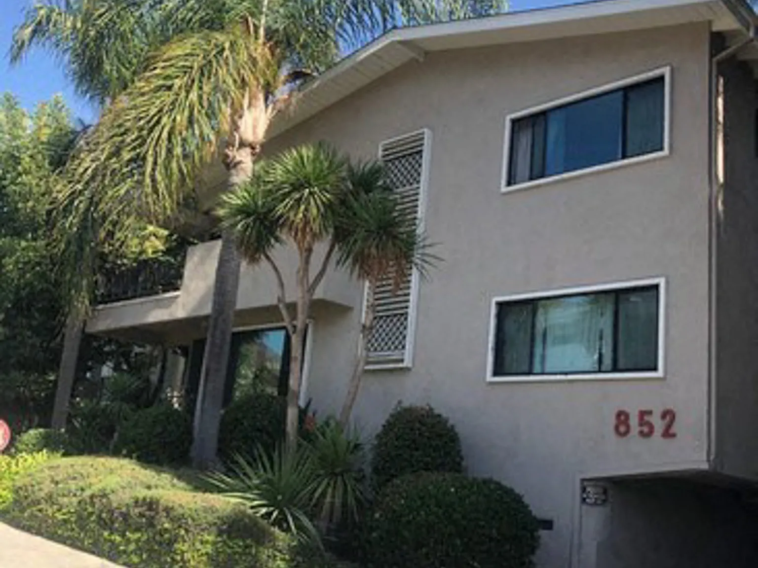 852 S. Lucerne Blvd. — Photo 3