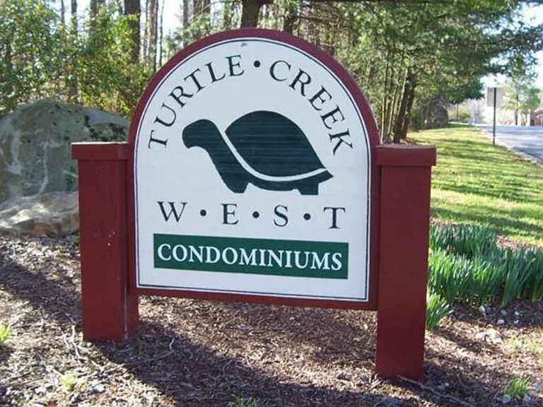 2119 Turtle Run Dr #8 — Photo 2