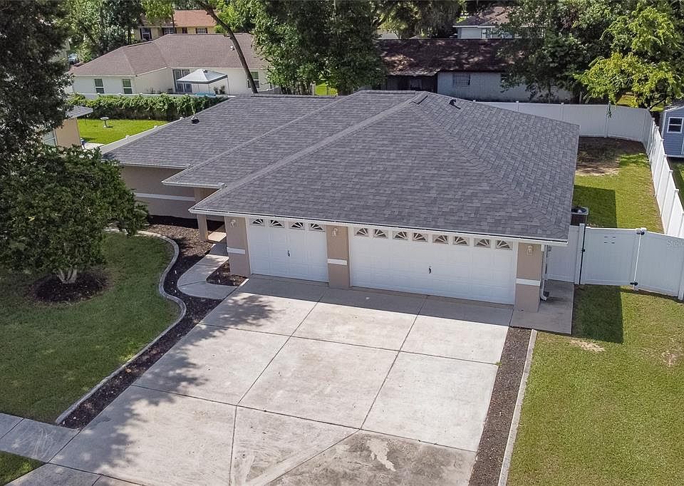 1st image of 810 Ridge Ave